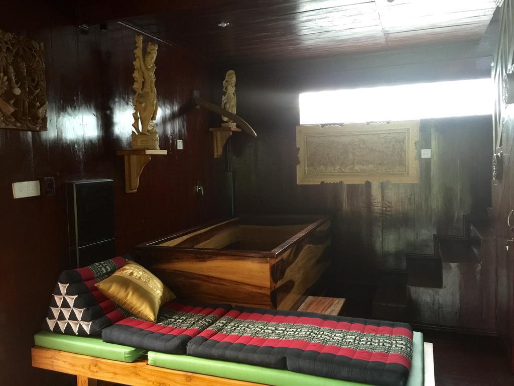 Mahogany Cottage Gili Meno Rom bilde